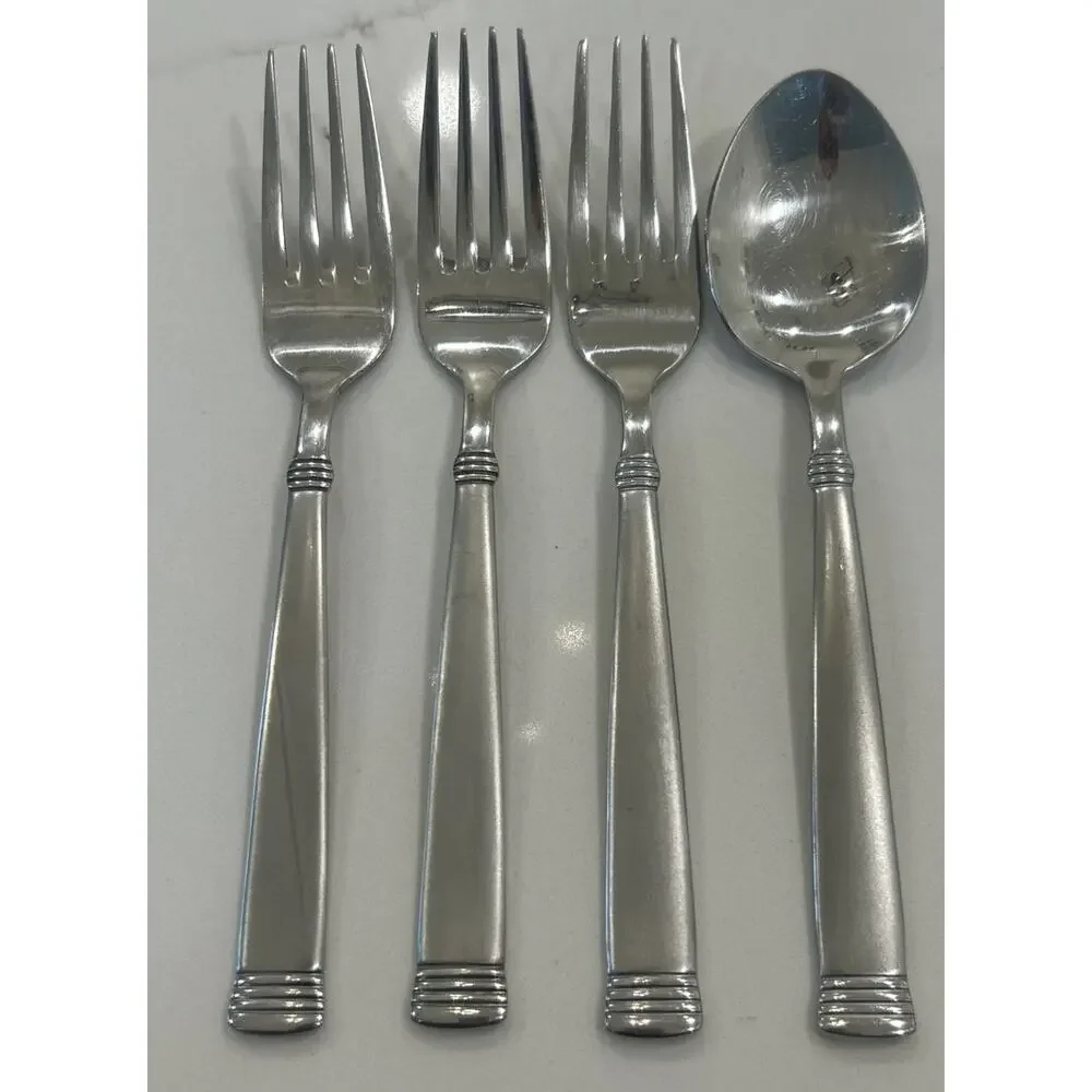 Vtg Wallace NAPOLI-FROST Stainless 18/10 Set of 4 Flatware 7” Forks And Spoon